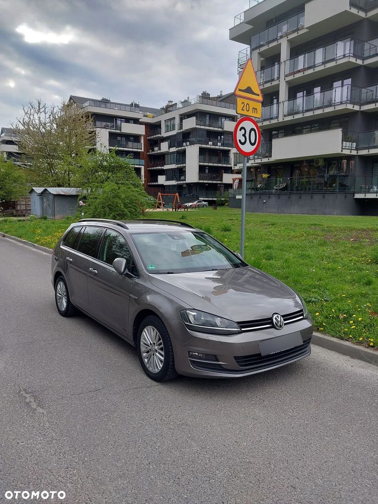 Volkswagen Golf 2.0 TDI (BlueMotion Technology) DSG Comfortline - 8