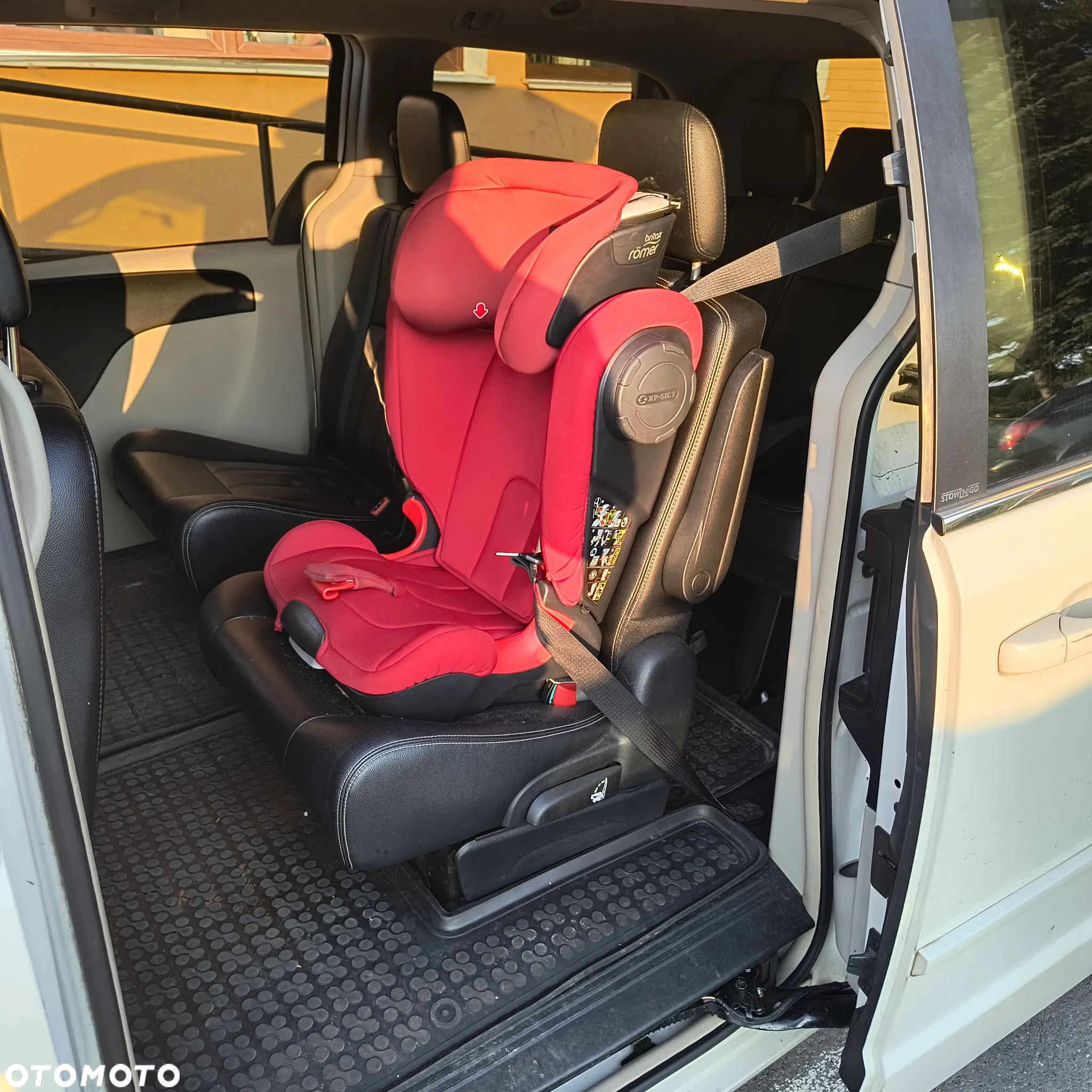 Dodge Grand Caravan - 12