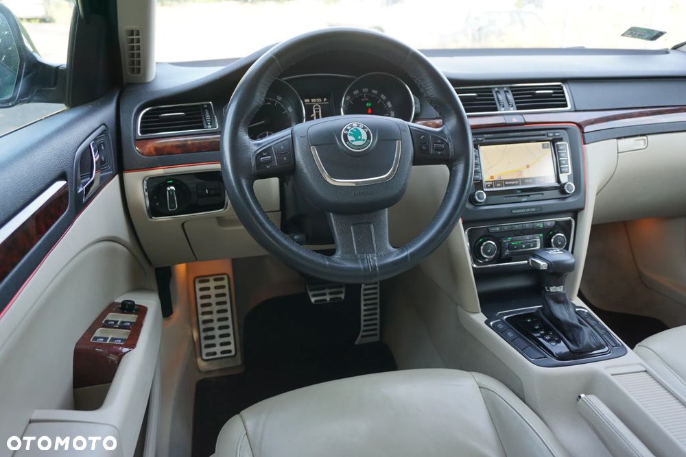 Skoda Superb 2.0 TSI L&K DSG - 12