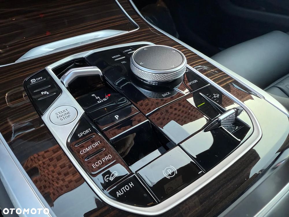 BMW X7 - 26
