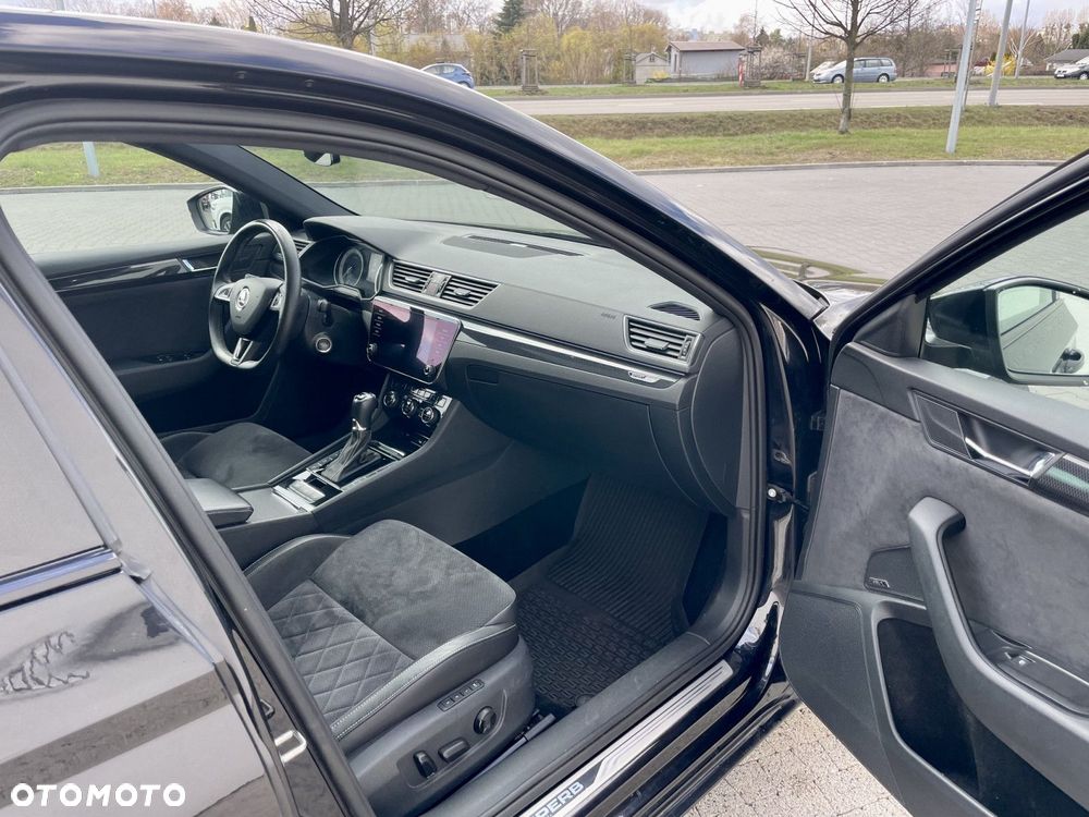 Skoda Superb 2.0 TSI 4x4 Sportline DSG - 11