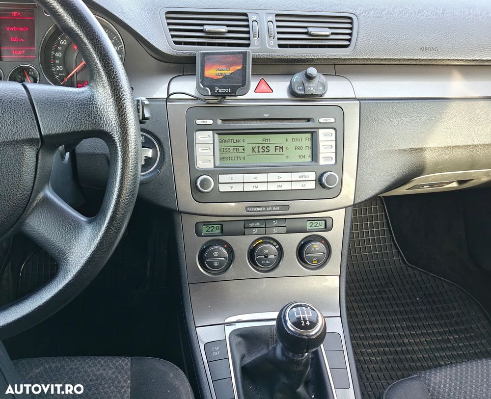 Volkswagen Passat Variant 1.9 TDI DPF Comfortline - 4