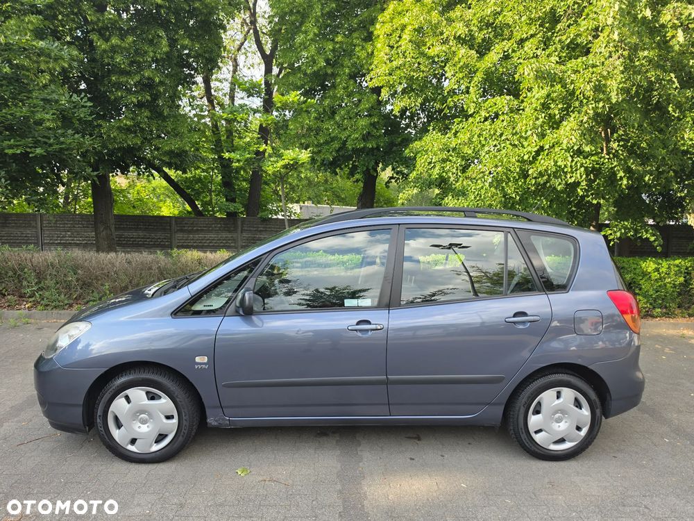 Toyota Corolla Verso 1.6 Terra - 2