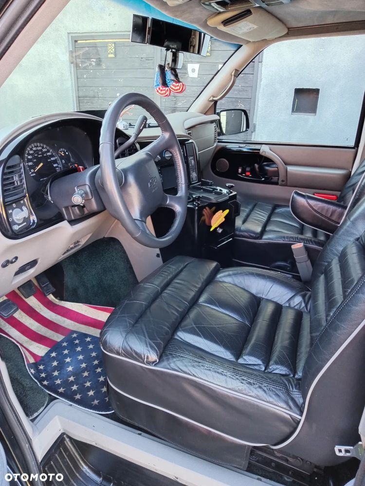 Chevrolet Astro - 18