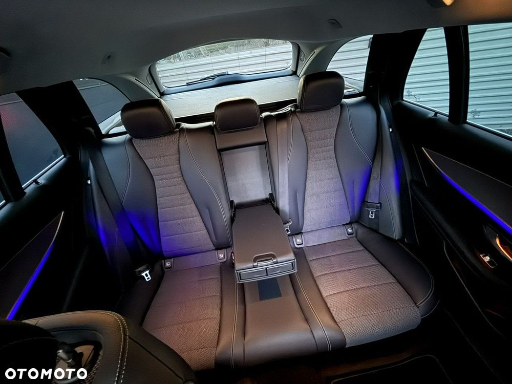 Mercedes-Benz Klasa E - 18