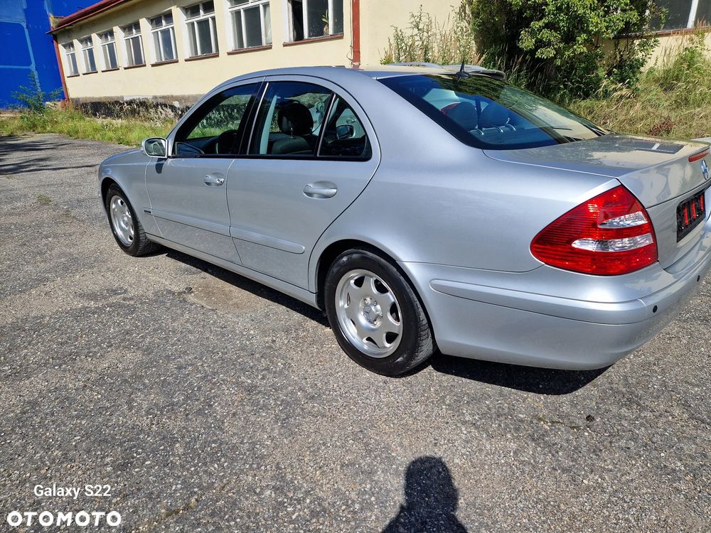 Mercedes-Benz Klasa E 240 Elegance - 9