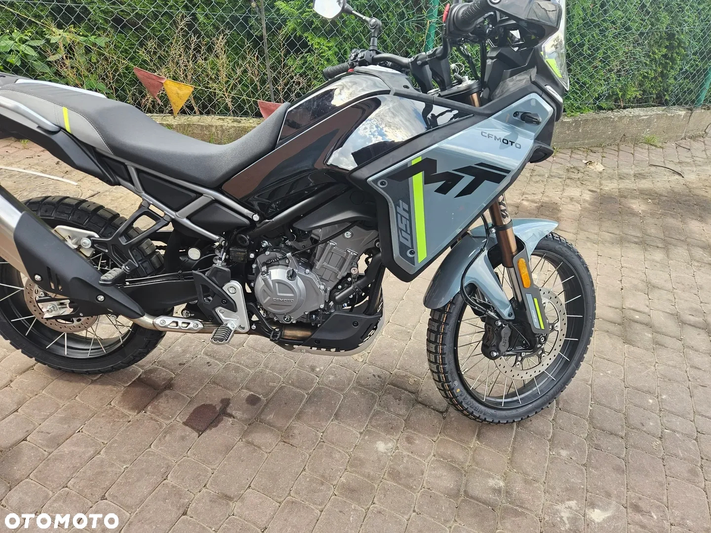 CFMoto MT - 11