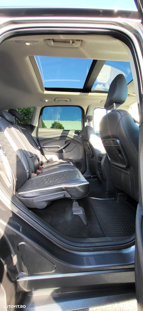 Ford Kuga 2.0 TDCi 4WD Powershift Vignale - 19