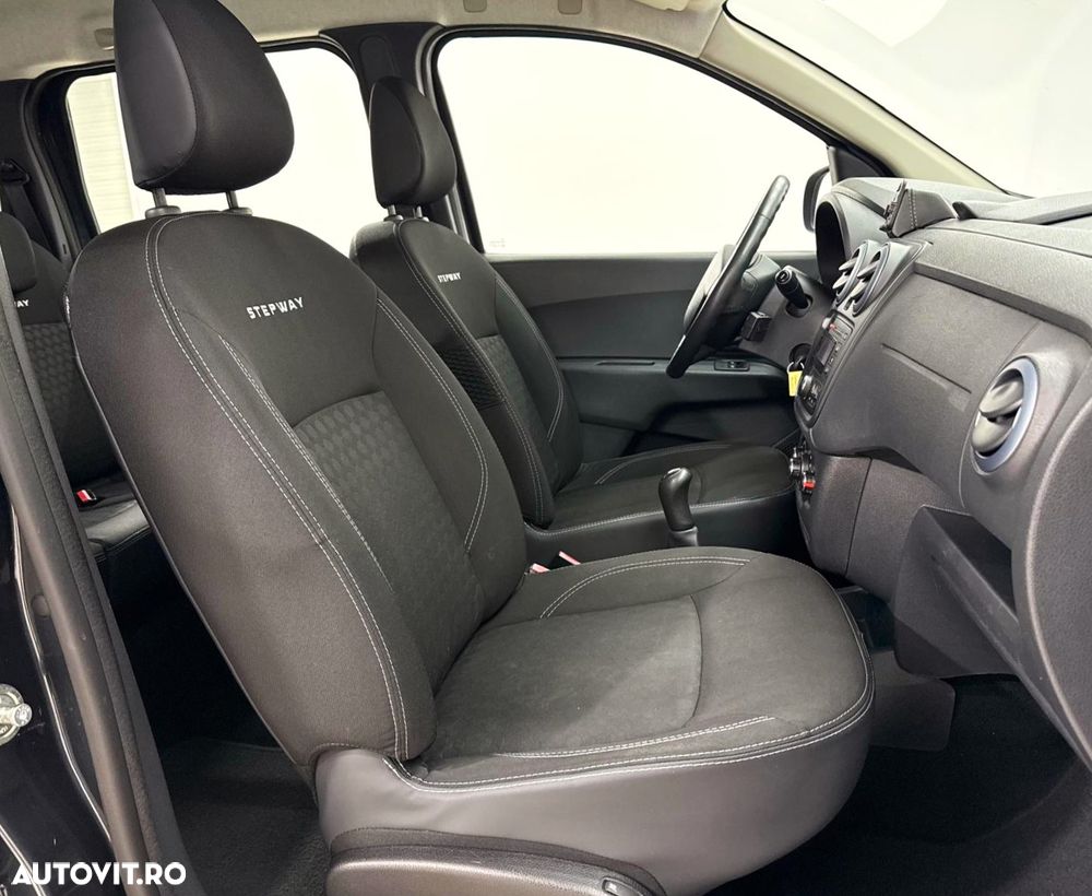 Dacia Lodgy TCe 115 Stepway - 19
