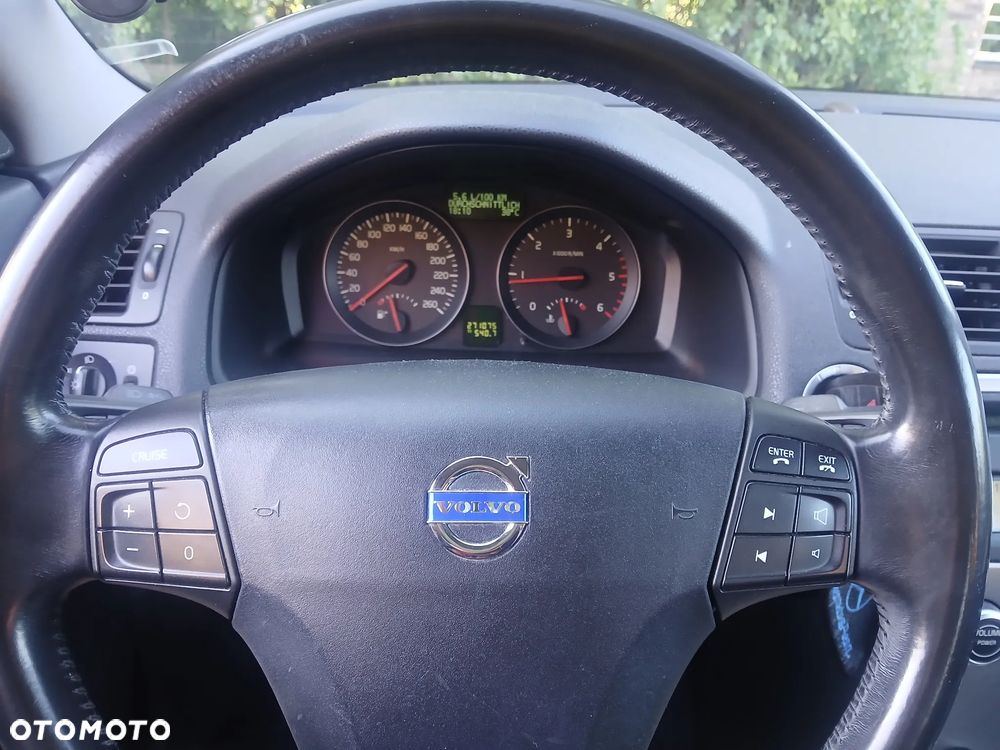 Volvo V50 1.6D Momentum - 21