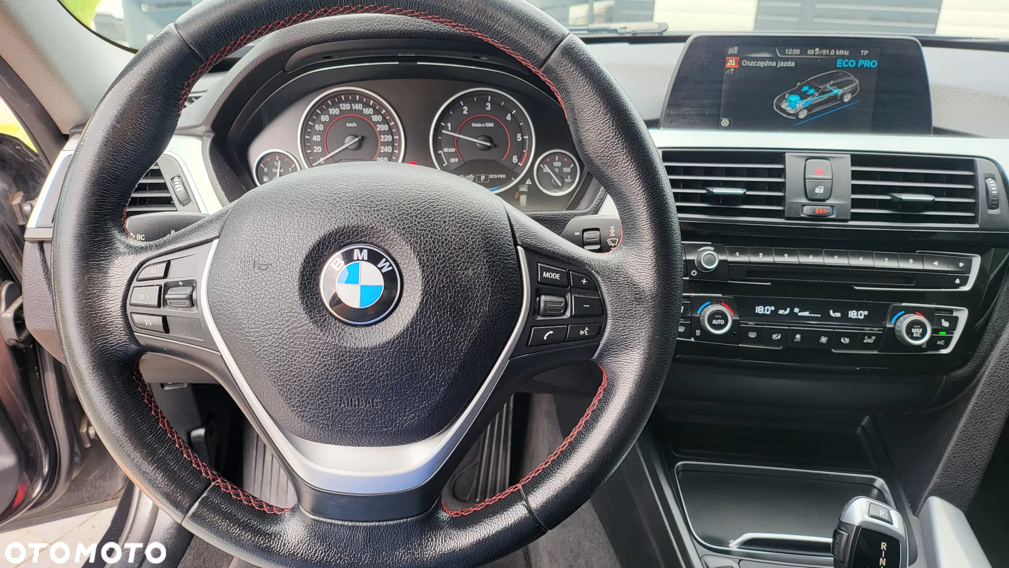 BMW Seria 3 318d Sport Line - 24