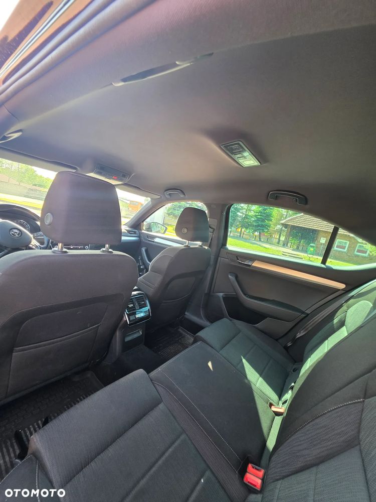 Skoda Superb 2.0 TDI 4x4 Style DSG - 8