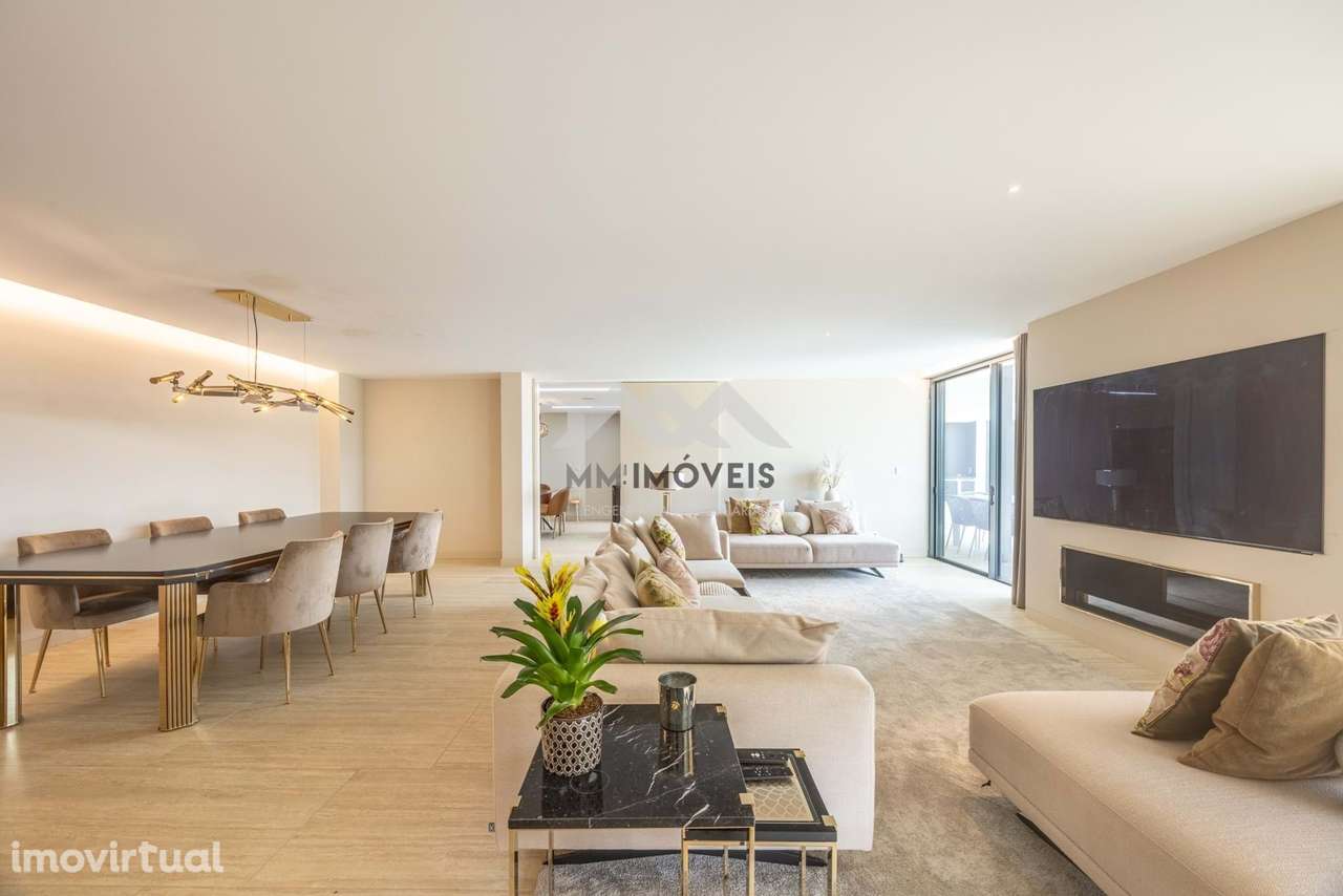 Moradia T5 de Luxo | Arquitetura Contemporânea | Privacidade Total | - Grande imagem: 2/60