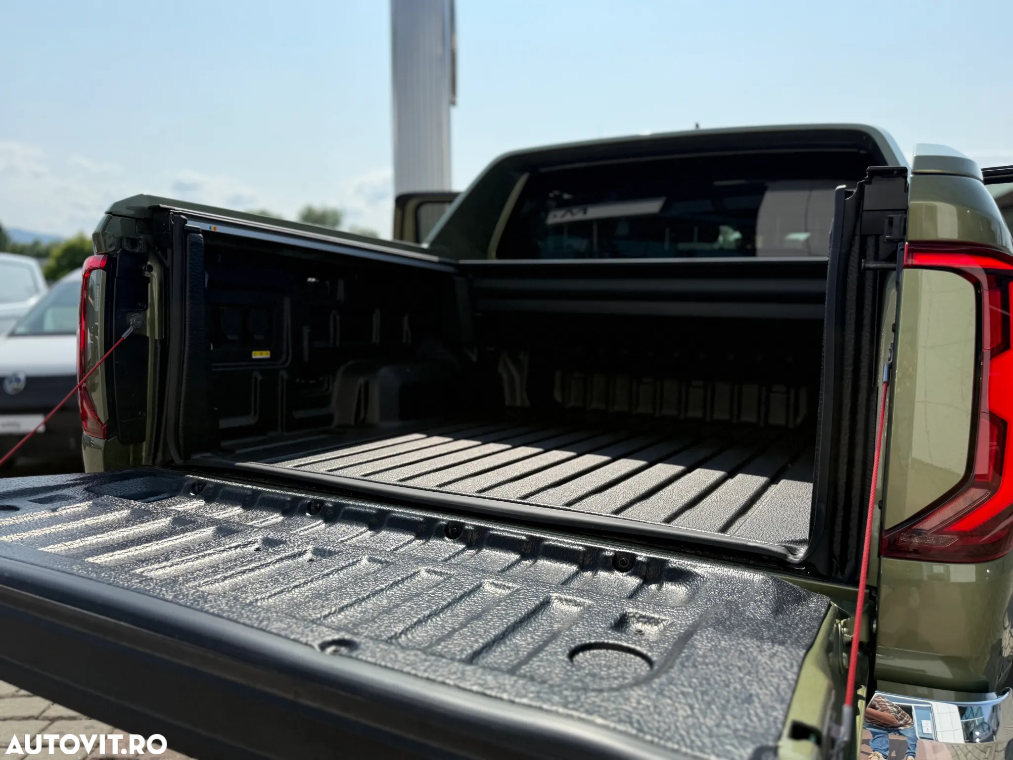 Volkswagen Amarok 3.0 TDI 241 CP 4M 10AT Aventura - 15