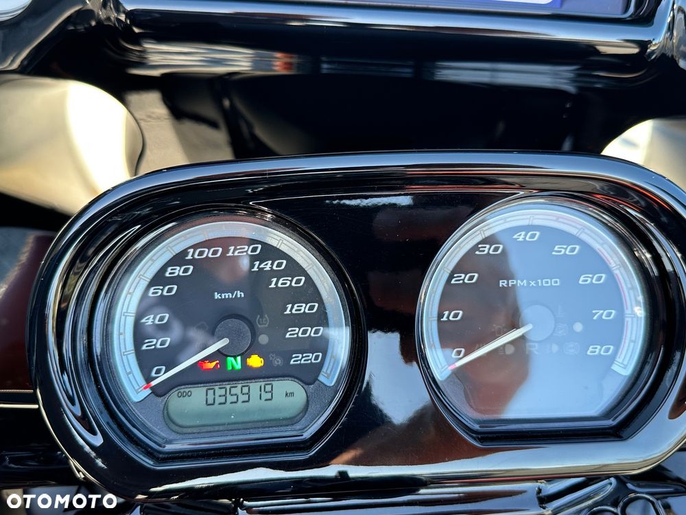 Harley-Davidson Touring Road Glide - 23