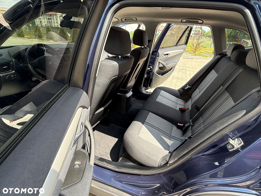 BMW X1 sDrive18i - 25
