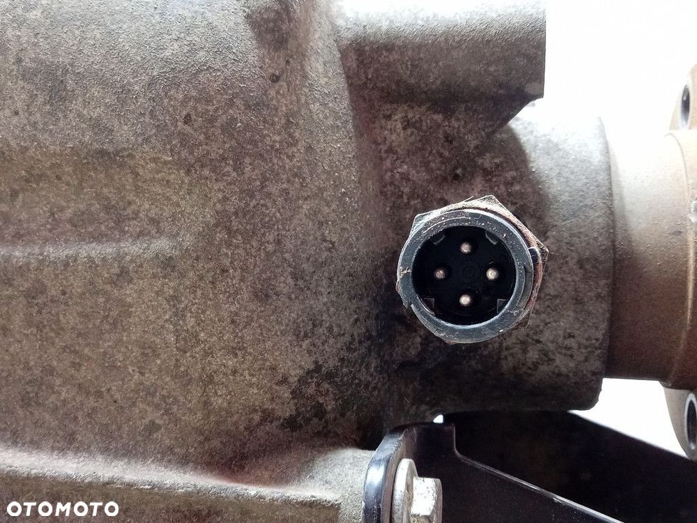 IVECO DAILY 35C13 III 2.8D 125 KM SKRZYNIA MANUALNA 6S300 - 7