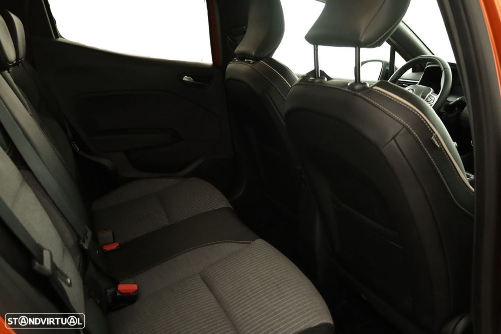 Renault Clio 1.0 TCe Techno - 21