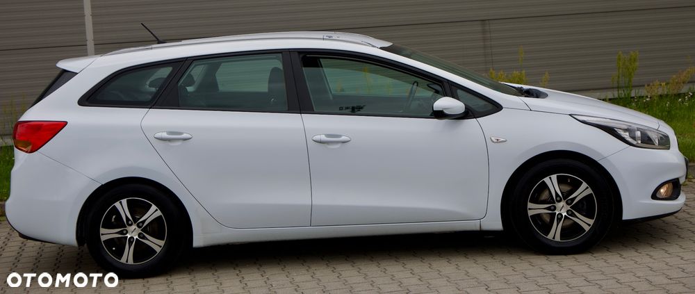 Kia Ceed 1.6 CRDi 128 Spirit - 12