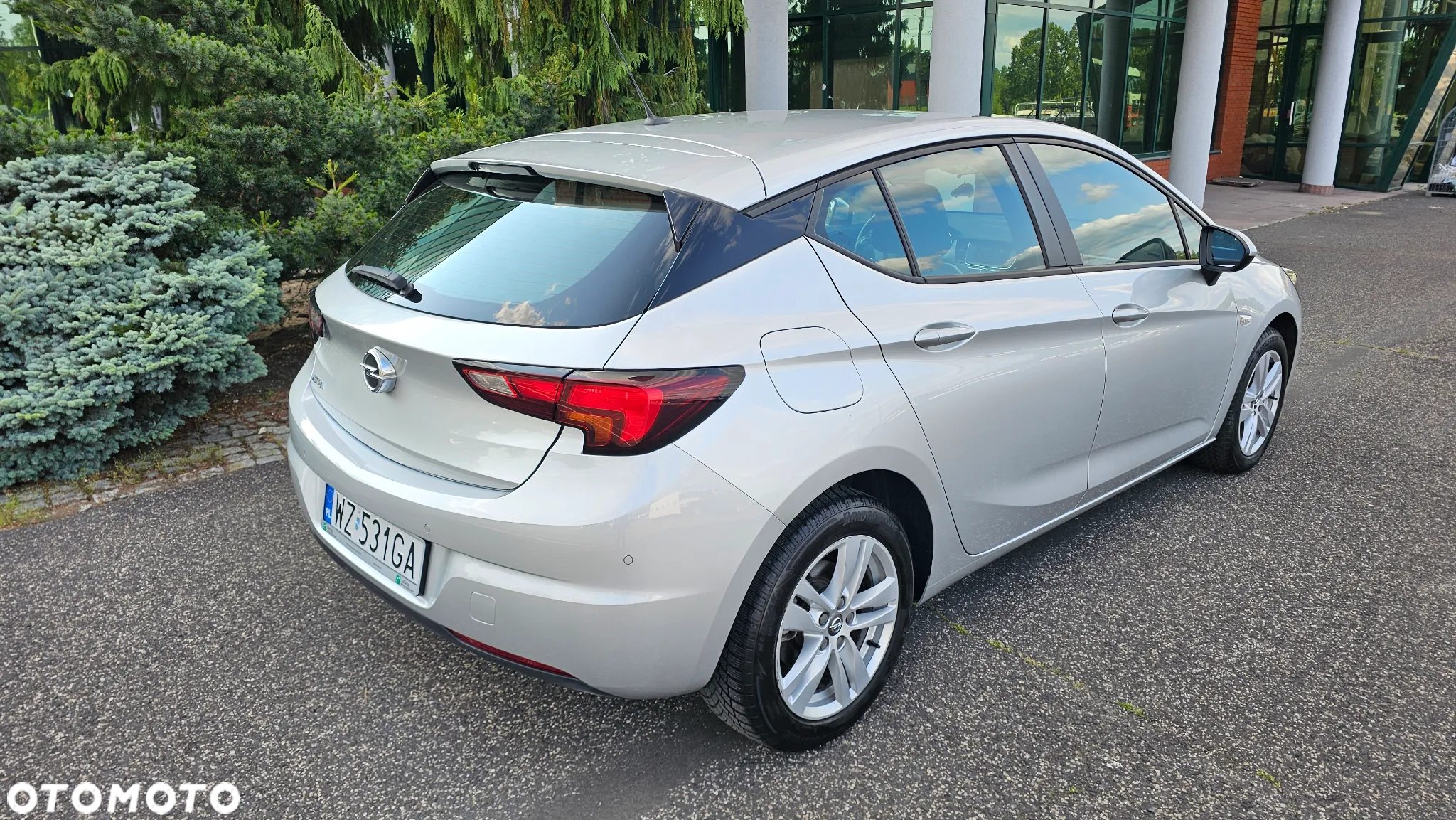 Opel Astra V 1.2 T Edition S&S - 4