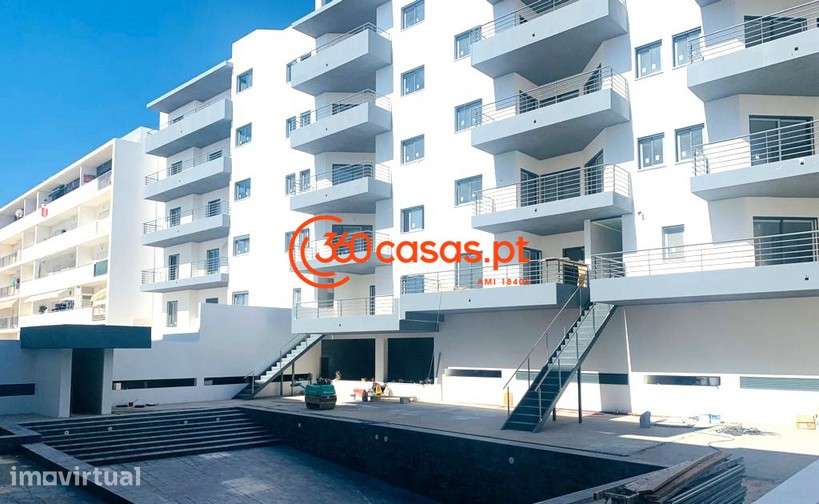 Apartamento T3 novo com piscina e garagem em Olhão - Grande imagem: 3/38