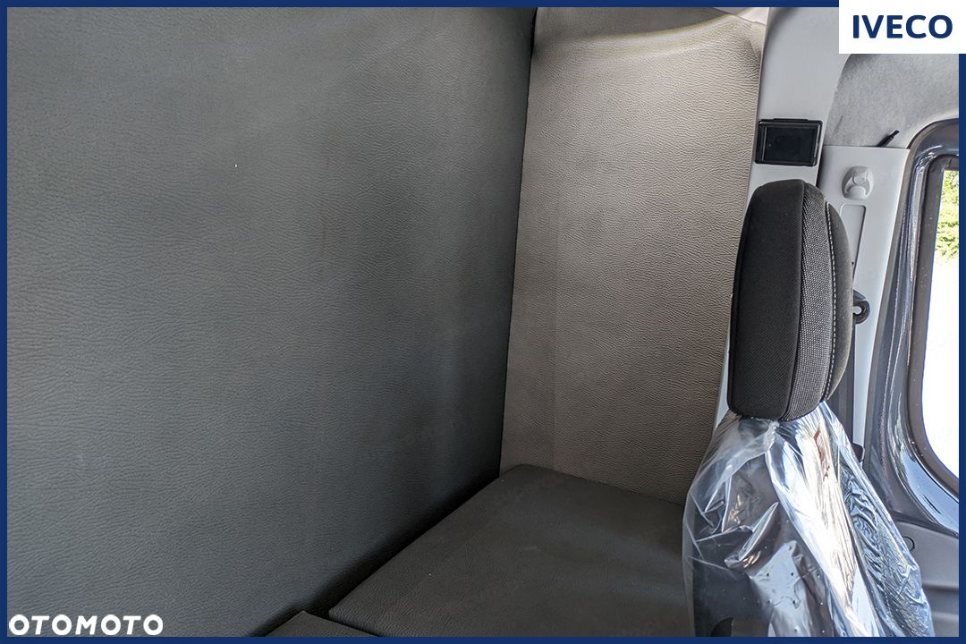 Iveco Daily 70C18 Hi-Matic Zabudowa 15EP 3.0 180KM - 11