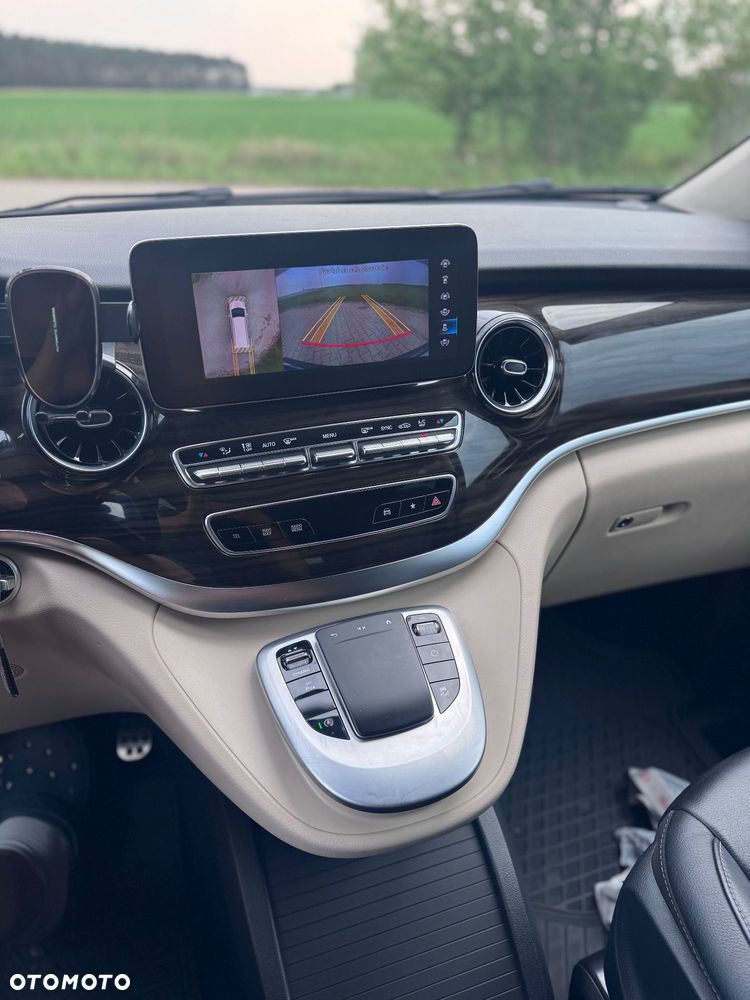 Mercedes-Benz Klasa V 300 d lang 4Matic 9G-TRONIC Avantgarde Edition 2020 - 33