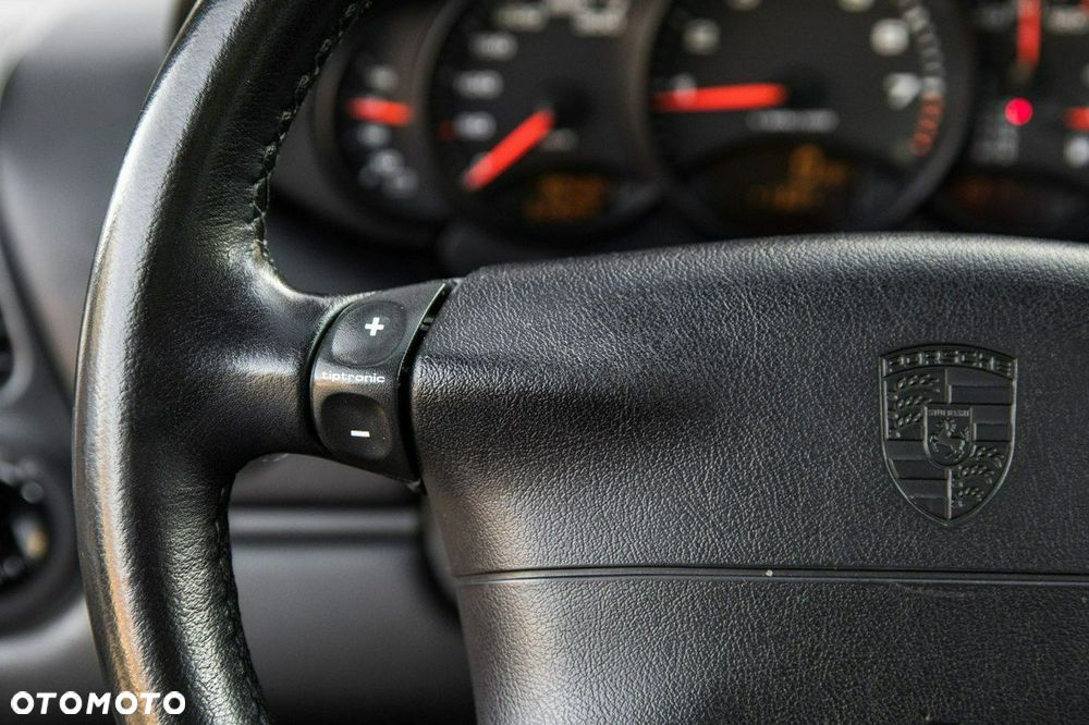 Porsche 911 - 26