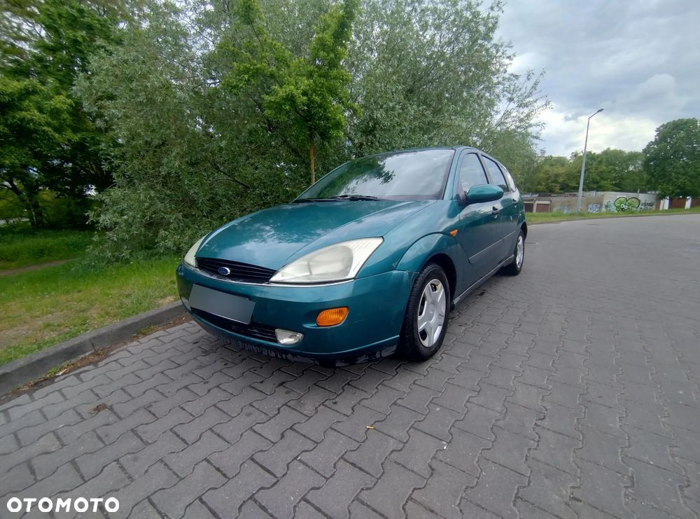 Ford Focus 1.6 Ghia - 1