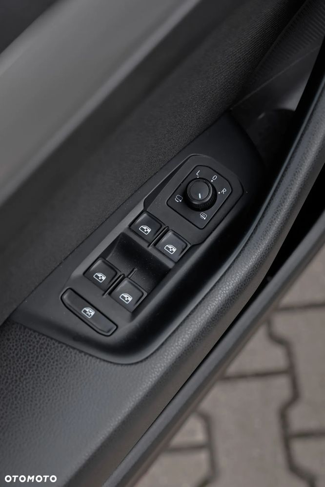 Volkswagen Passat - 14