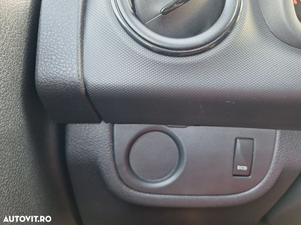 Dacia Logan 1.5 dCi Ambiance - 12
