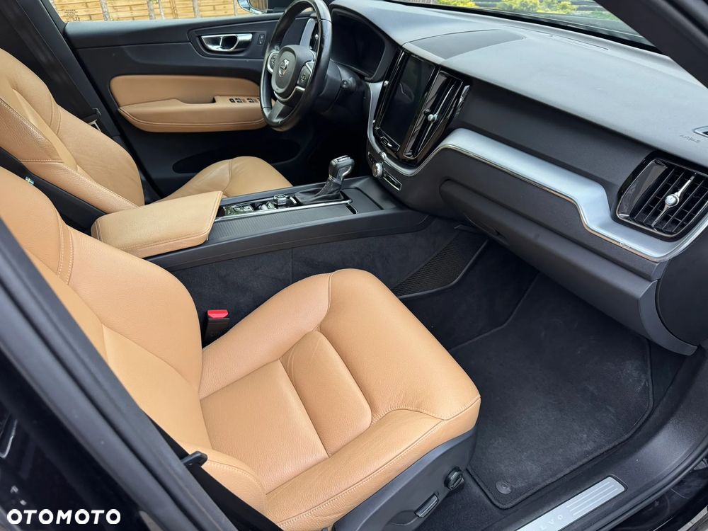 Volvo XC 60 D4 Geartronic Summum - 25