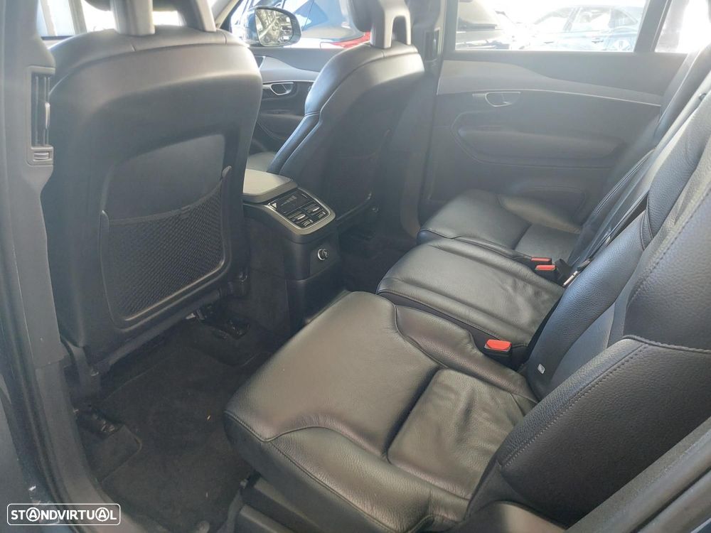 Volvo XC 90 2.0 T8 PHEV Momentum Plus AWD - 27