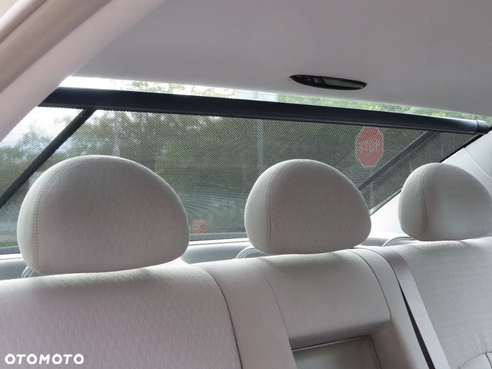 Mercedes-Benz Klasa E 320 Elegance - 16