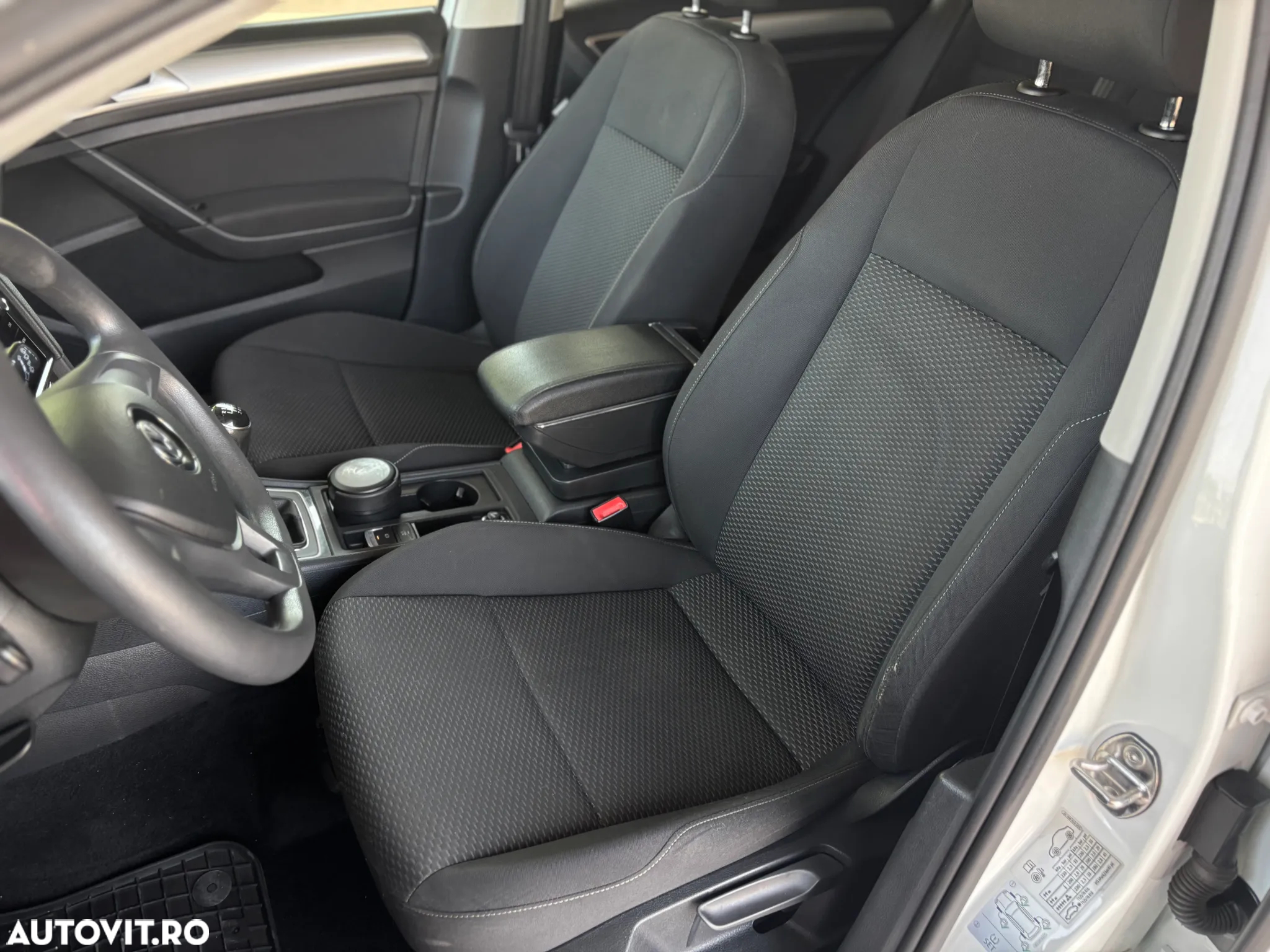 Volkswagen Golf 1.0 TSI Comfortline - 13