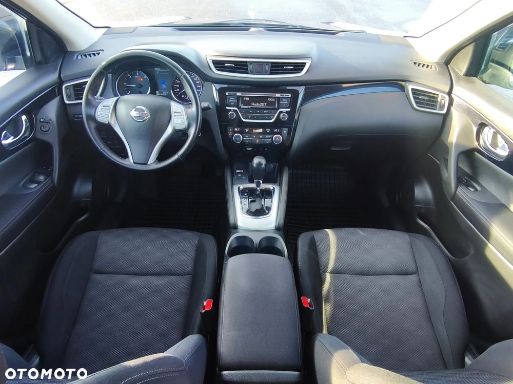 Nissan Qashqai 1.6 DCi Xtronic TEKNA - 21