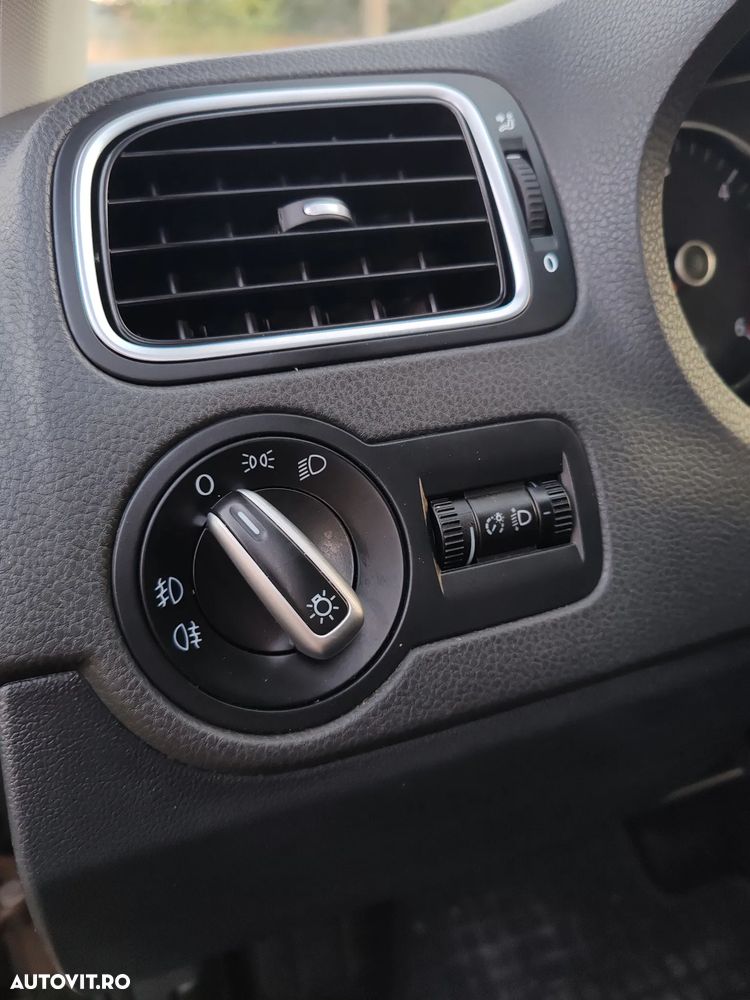 VOLKSWAGEN Polo 2012 — imagine 14