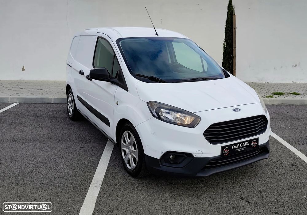 Ford Transit Courier - 1