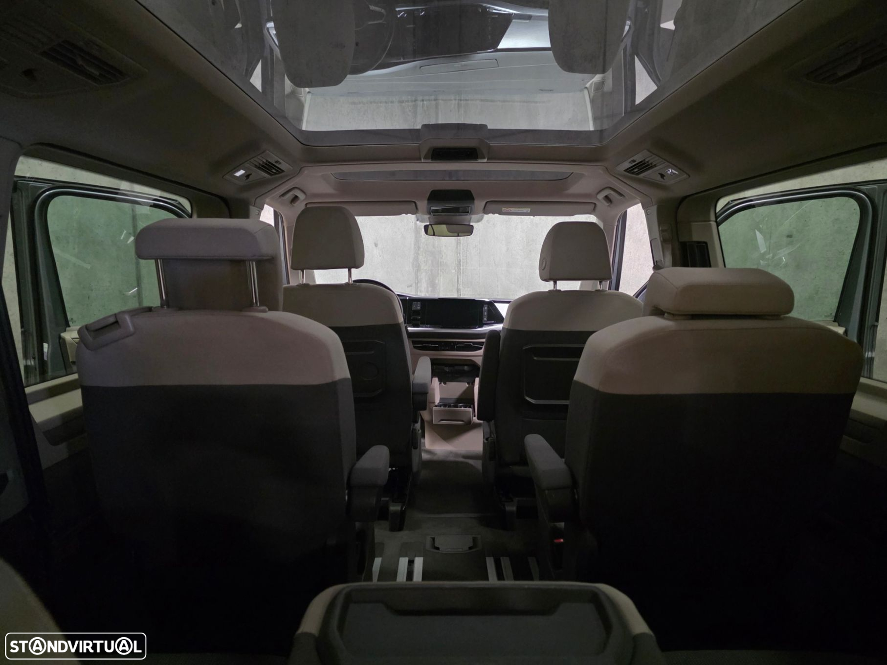 VW Multivan 2.0 TDI Life DSG - 48