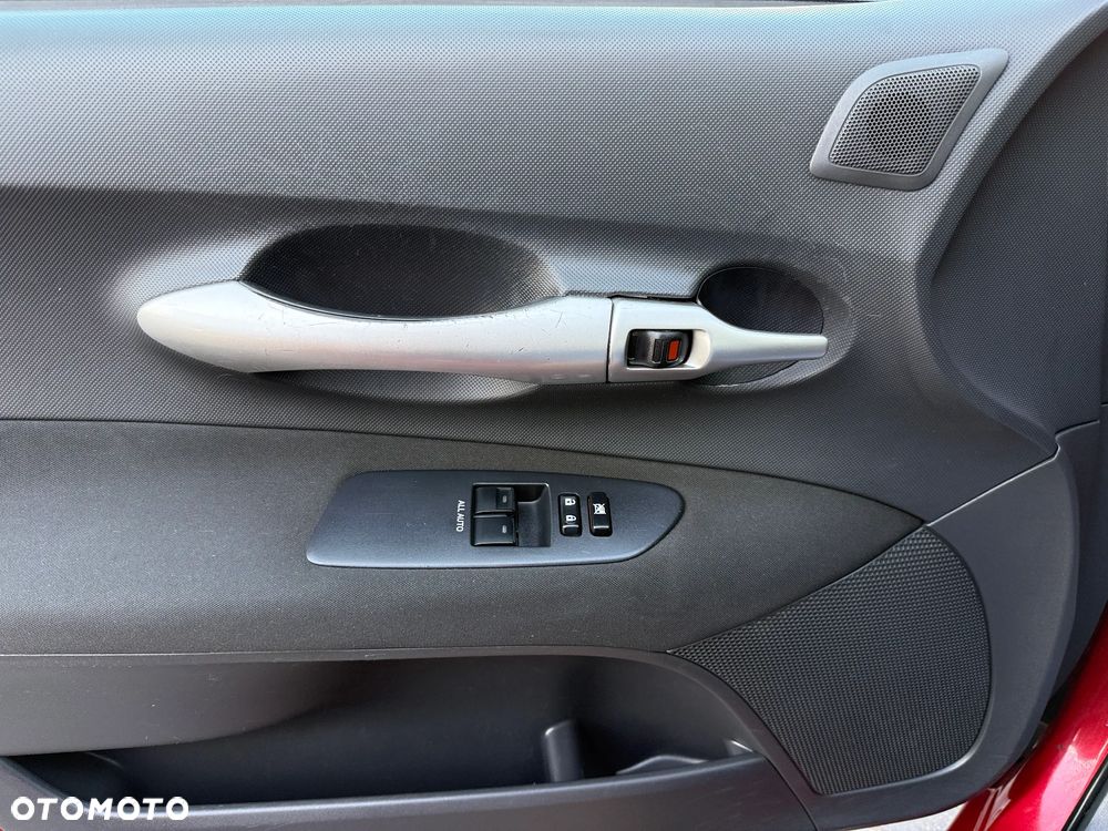 Toyota Auris 1.33 VVT-i Active - 11