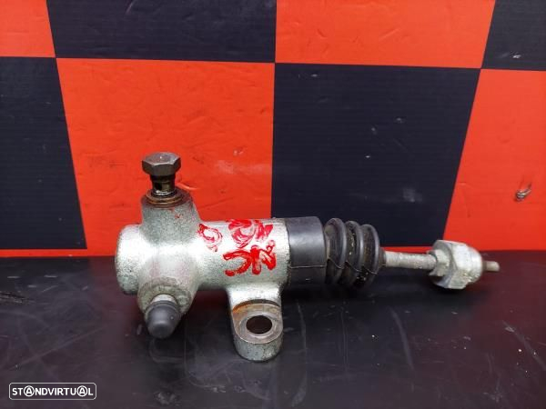 Bomba Secundária Embraiagem Nissan Cabstar E - 2