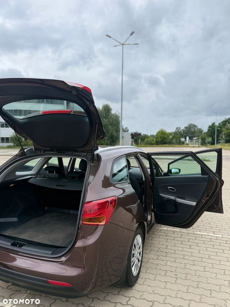 Kia Ceed 1.6 GDI M - 19