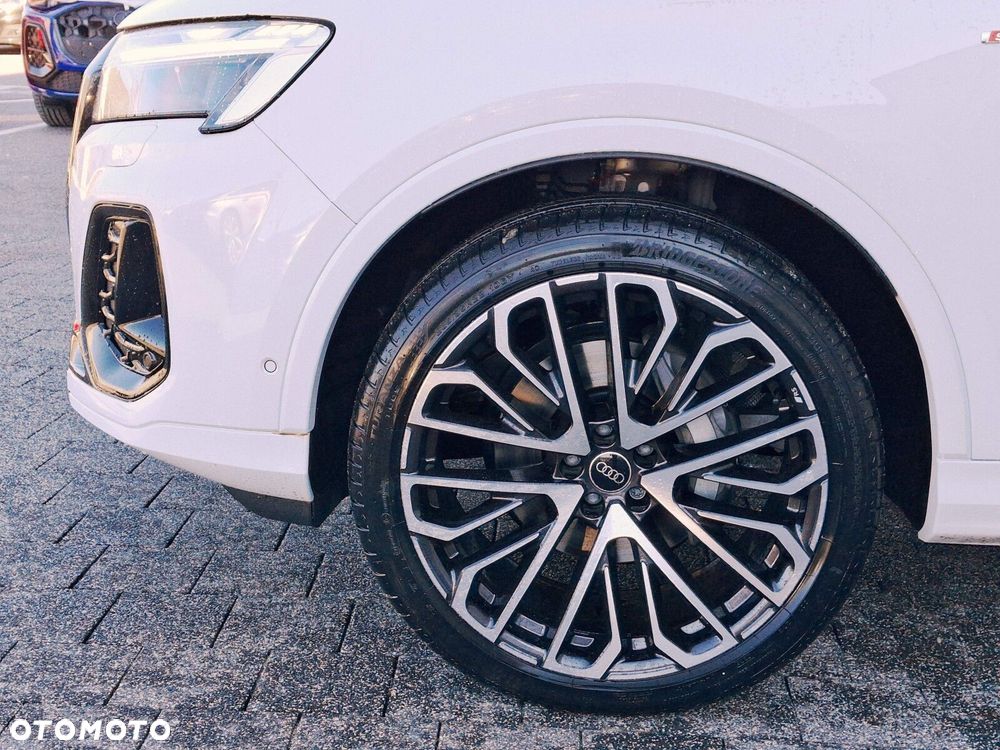 Audi Q7 - 8