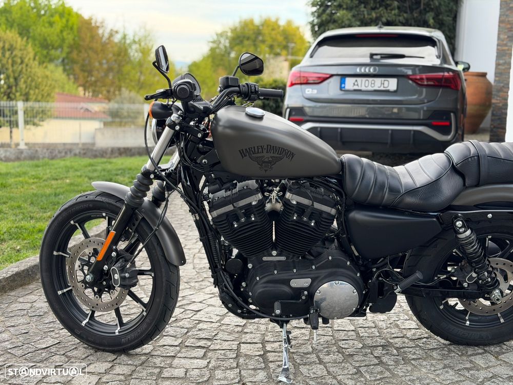 Harley-Davidson 883 Iron - 3