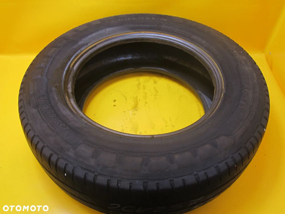 Opona Michelin Agilis  235/65 R16C - 3