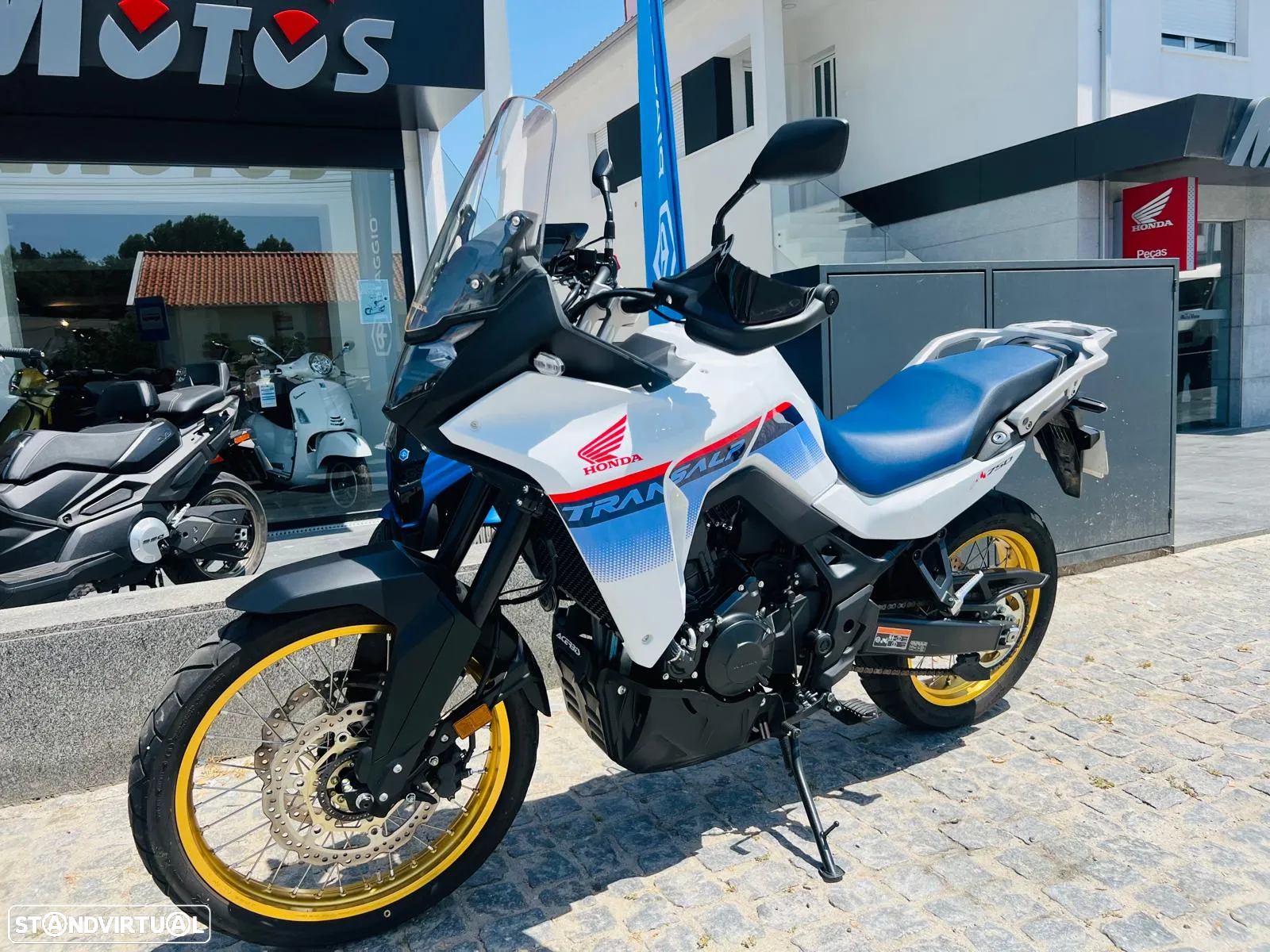 Honda Transalp 750 - 5
