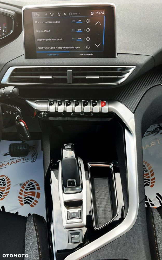 Peugeot 3008 1.2 PureTech Active S&S EAT8 - 17