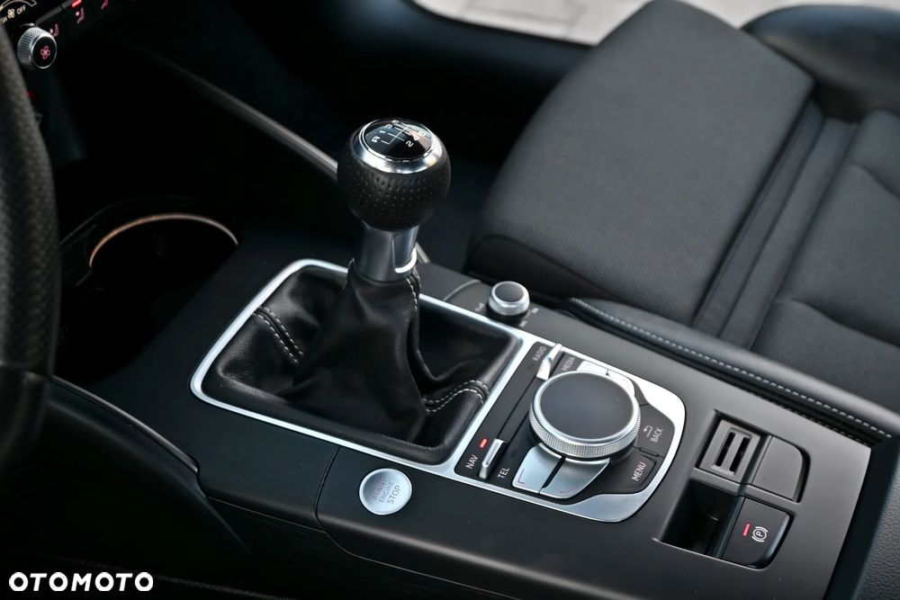 Audi A3 Sportback 2.0 TDI (clean diesel) S line Sportpaket - 36