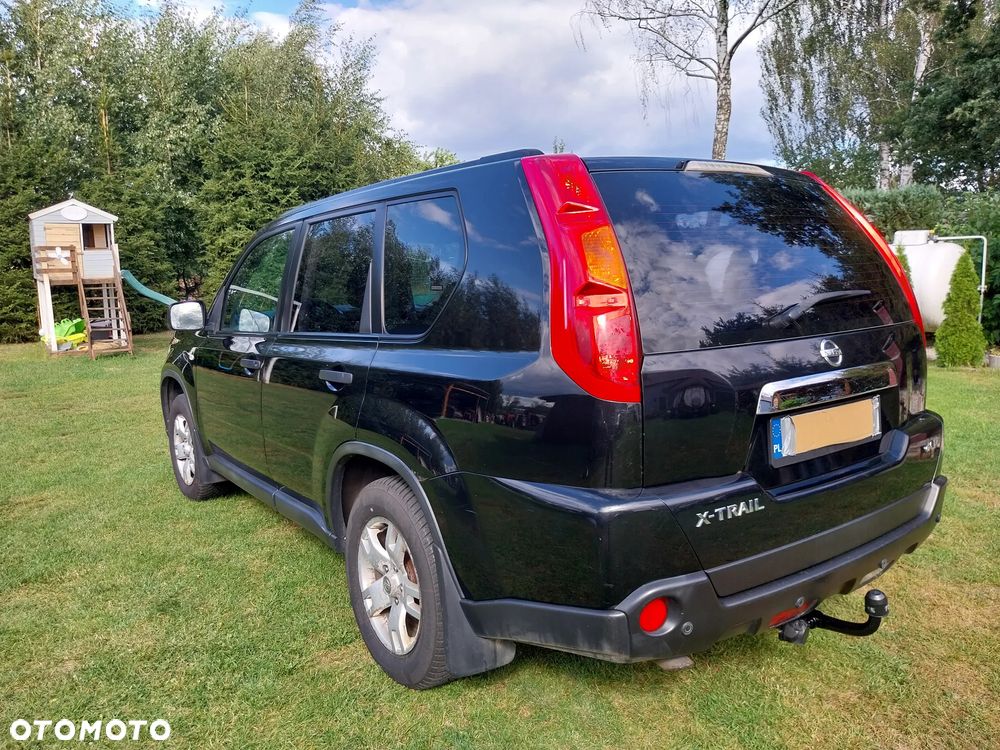 Nissan X-Trail 2.0 dCi XE - 11