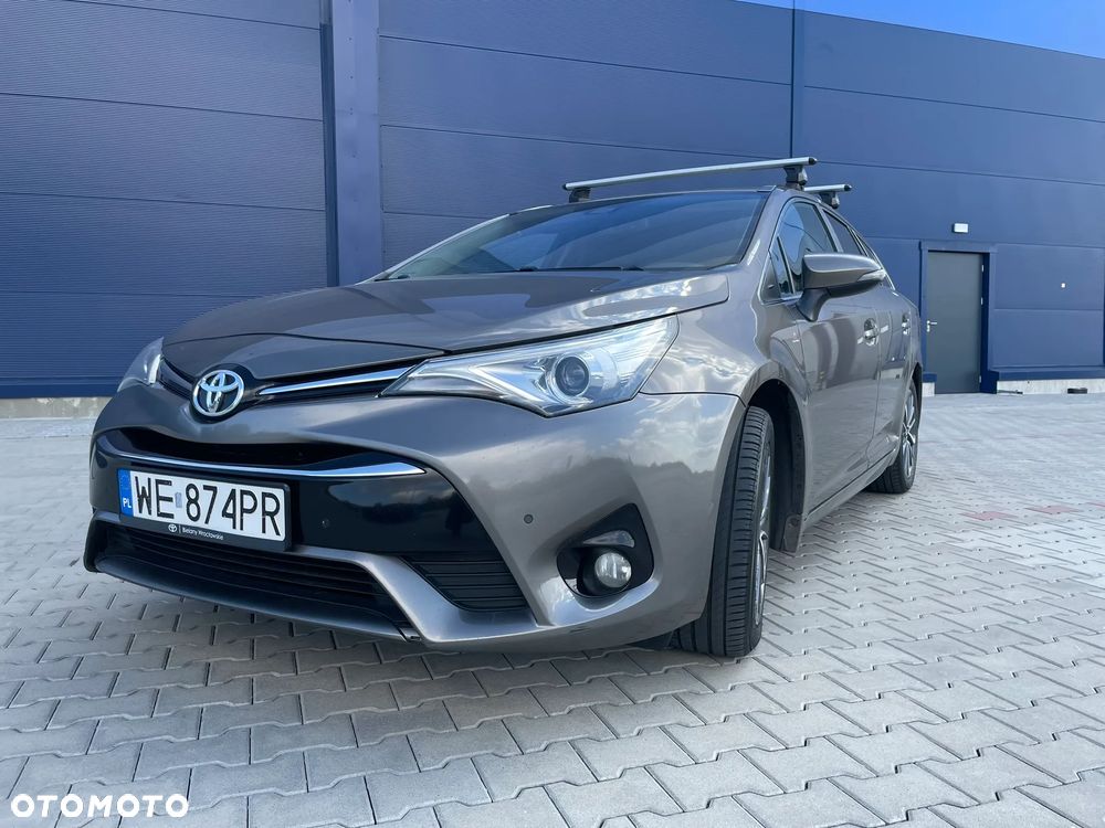 Toyota Avensis 2.0 D-4D Prestige - 3